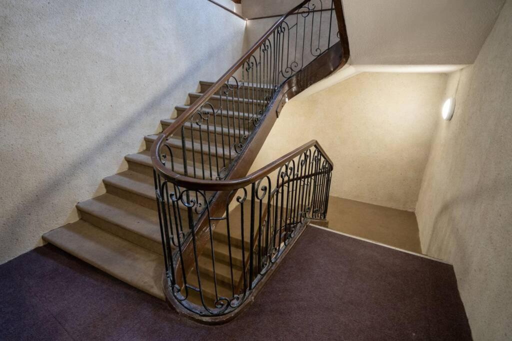 La Veilleuse - Appartement Au Coeur Du Centre Ville Лимож Екстериор снимка