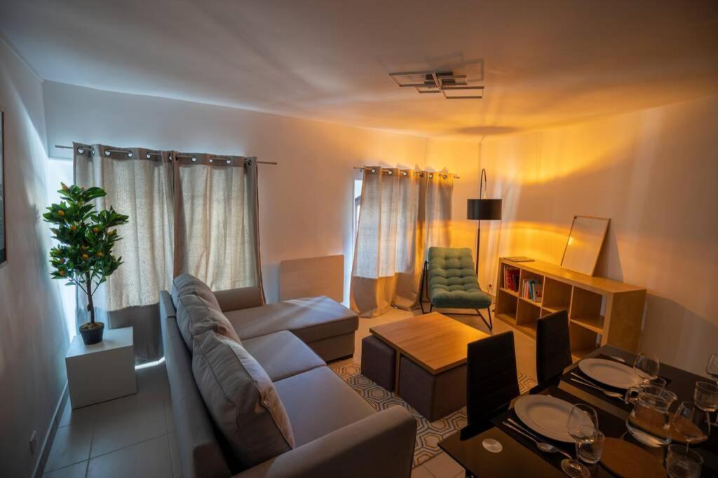 La Veilleuse - Appartement Au Coeur Du Centre Ville Лимож Екстериор снимка
