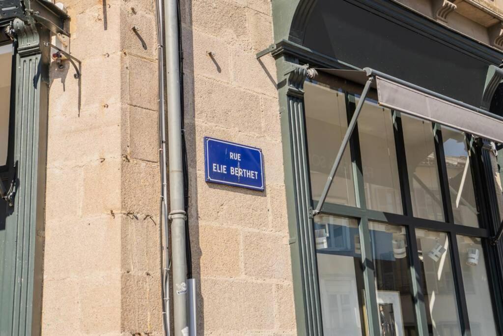 La Veilleuse - Appartement Au Coeur Du Centre Ville Лимож Екстериор снимка