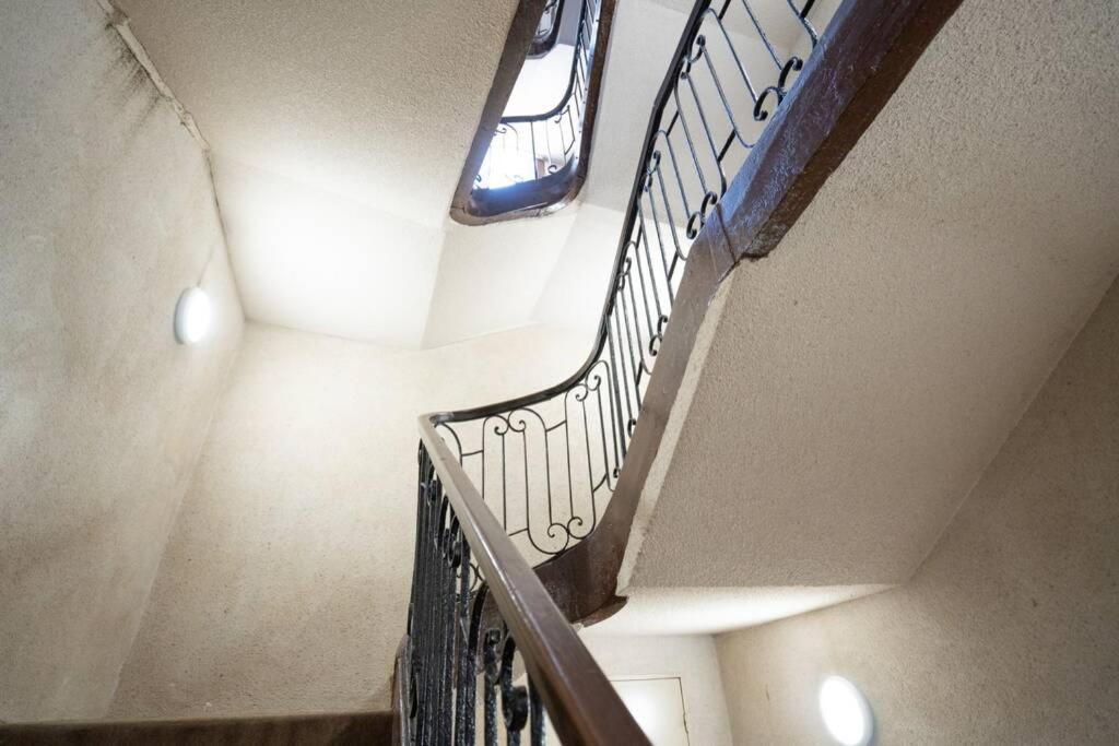 La Veilleuse - Appartement Au Coeur Du Centre Ville Лимож Екстериор снимка
