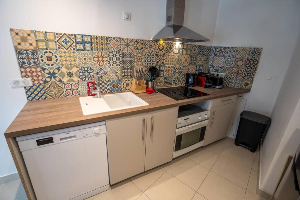 La Veilleuse - Appartement Au Coeur Du Centre Ville Лимож Екстериор снимка